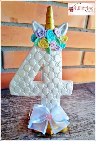 Vela estilizada Unicórnio 15 cm