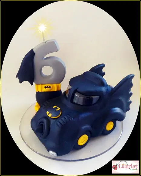 Topo de bolo Batman estilizado- 16cm