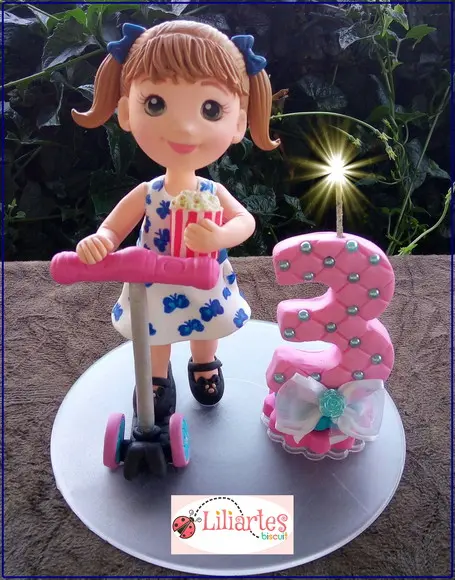 Bonequinha da Aniversariante- 15cm