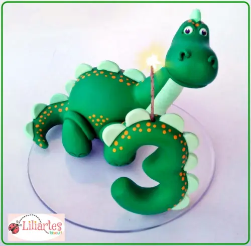 Topo De Bolo Dinossauro 18cm+vela 12 Cm