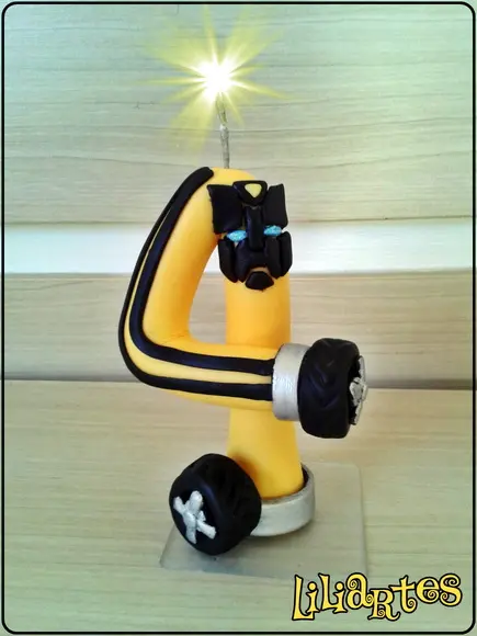 Vela Transformers 12cm -cópia proibida