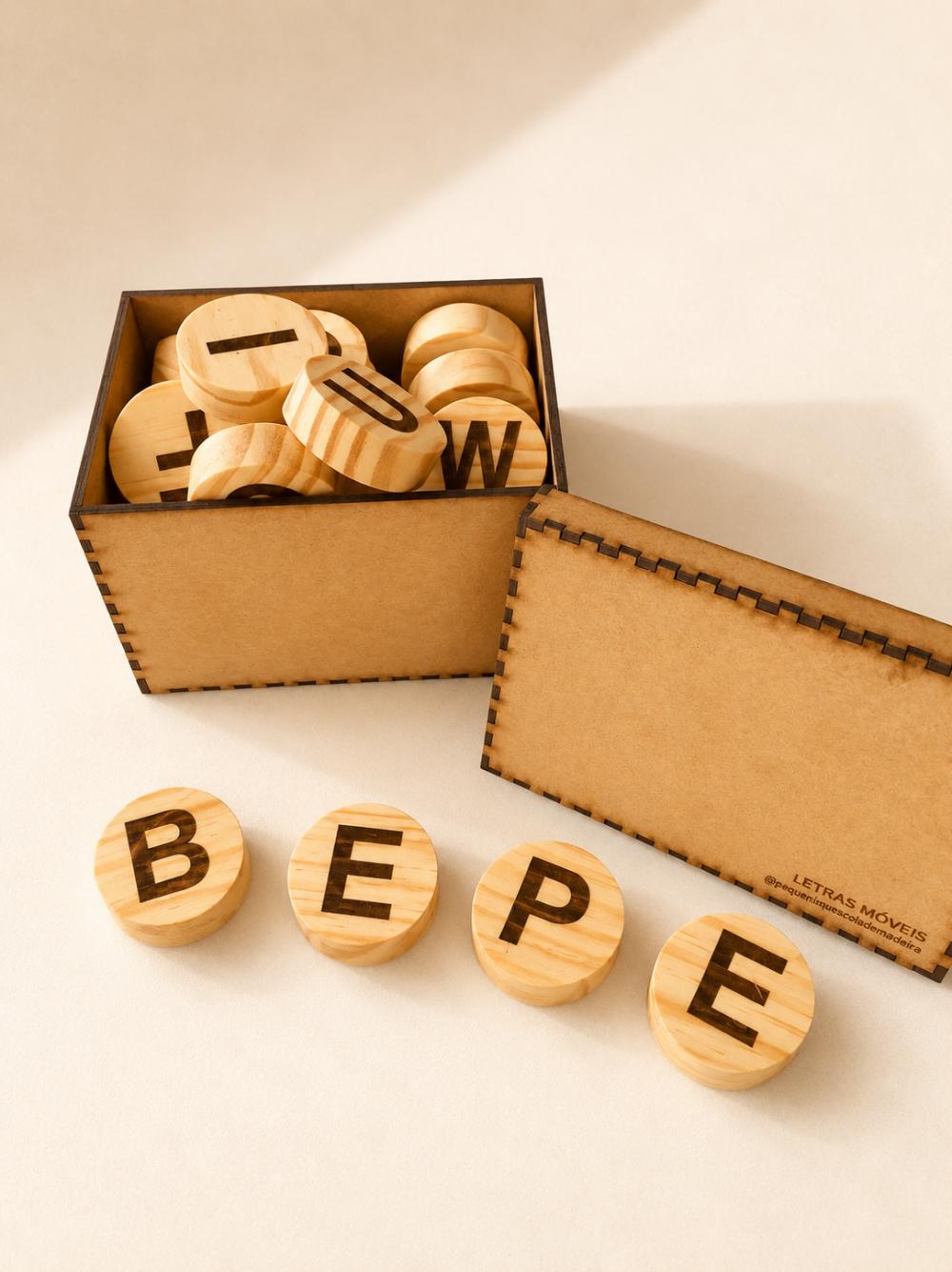 LETRAS MÓVEIS EM MADEIRA – KIT EDUCATIVO INFANTIL