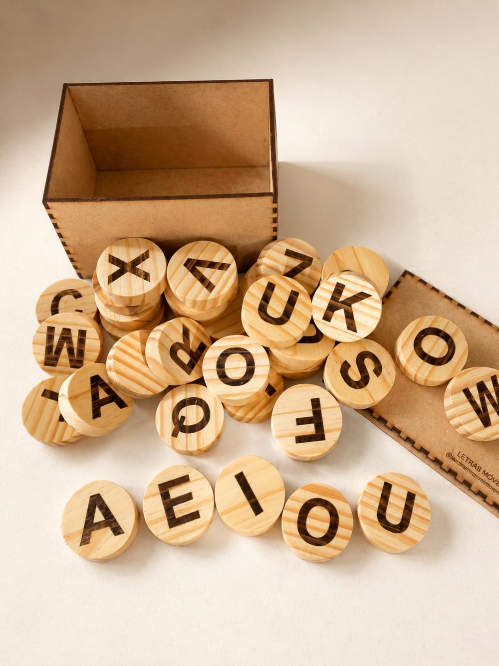 LETRAS MÓVEIS EM MADEIRA – KIT EDUCATIVO INFANTIL