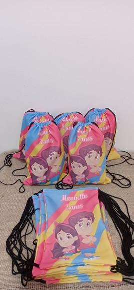 Mochila Saco Personalizada 26x19 Frente e Verso Maria Clara