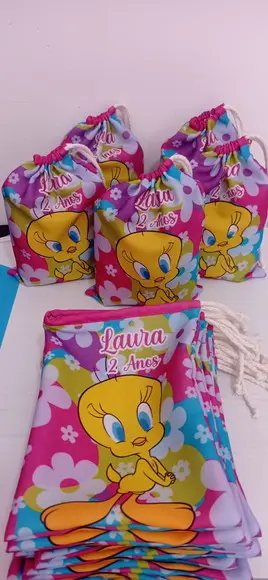 Sacolinhas Surpresa em Tecido Tamanho 20x15 Piu Piu