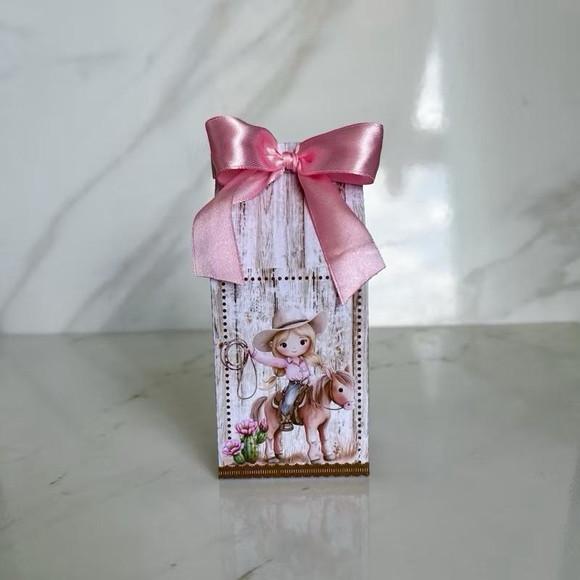 Kit 25 Caixas Personalizadas Boiadeira Aquarela Básicas