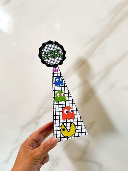 Caixa Pirâmide Video Game Basica