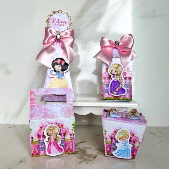 Kit 20 Caixas Lembrancinha Personalizada Princesas Semi Luxo