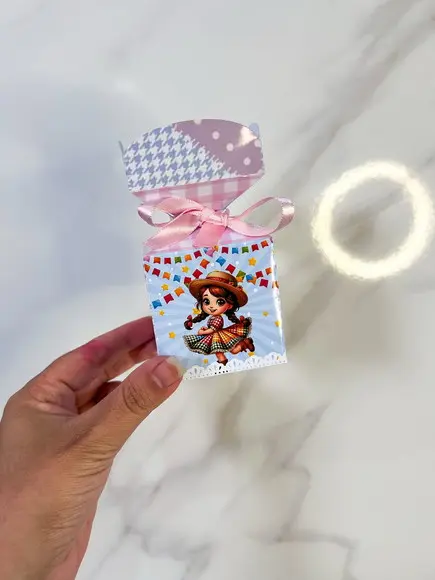 Kit 20 Personalizados Festa Junina Arraial Charraiá Menina