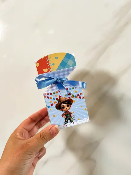 Kit 20 Personalizados Festa Junina Arraial Charraiá Menino