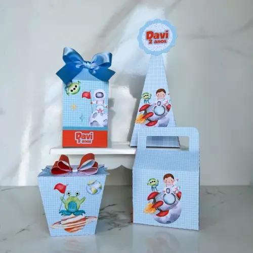 Kit 20 Caixas Personalizadas Astronauta Básicas