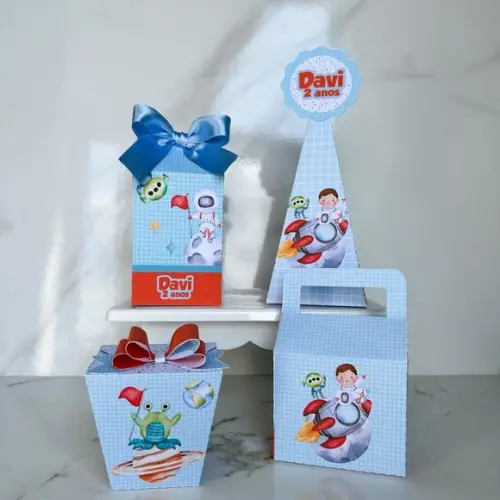 Kit 40 Caixas Personalizadas Astronauta Básicas