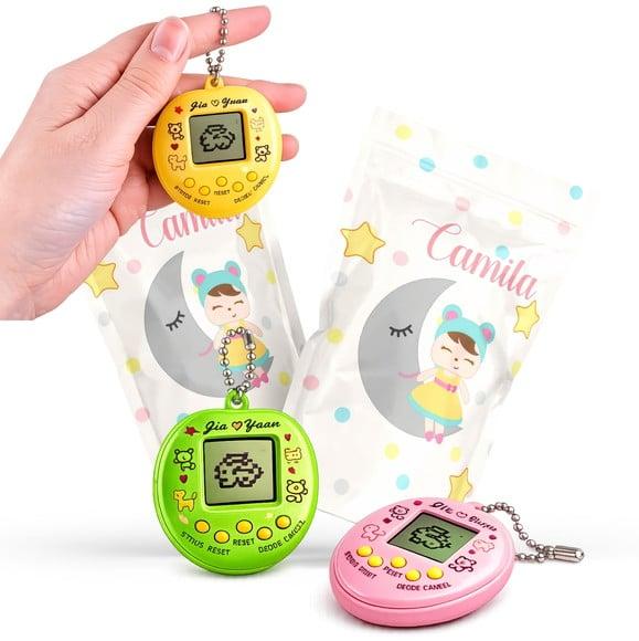 Tamagotchi Boneca Metoo | Bichinho Virtual no Zip Metalizado