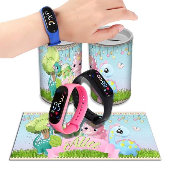 Kit Lembrancinha Dino Baby Relógio + Cofrinho Personalizado | Le