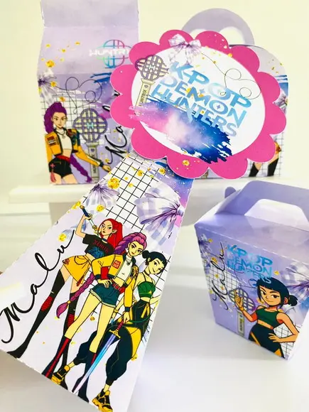 Kit 40 Caixinhas Guerreiras do K-pop