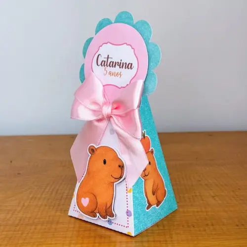 Kit 20 Lembrancinhas Personalizadas Capivara Menina | Lembrancinh