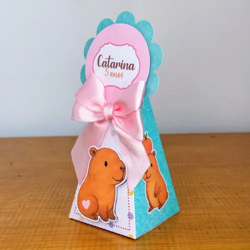 Kit 50 Lembrancinhas Personalizadas Capivara Menina | Lembrancinh