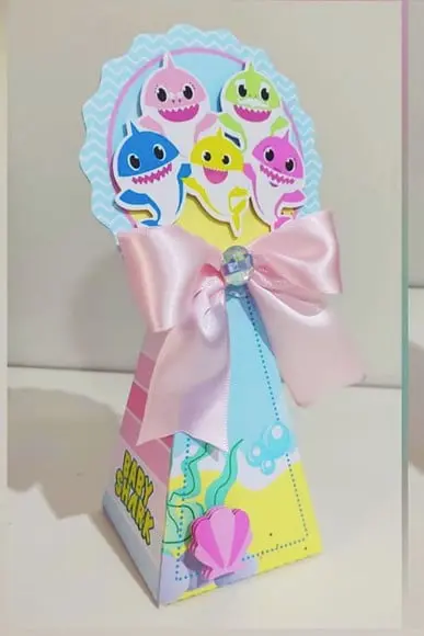 Caixa Cone Piramide Aniversário Baby Shark