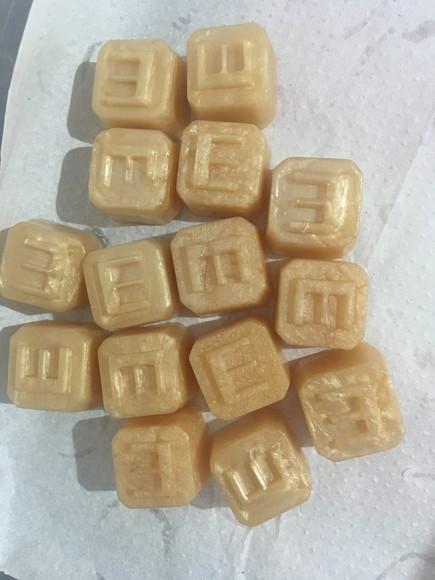 100 sabonetes bebê urso + 100 letras + 100 corações