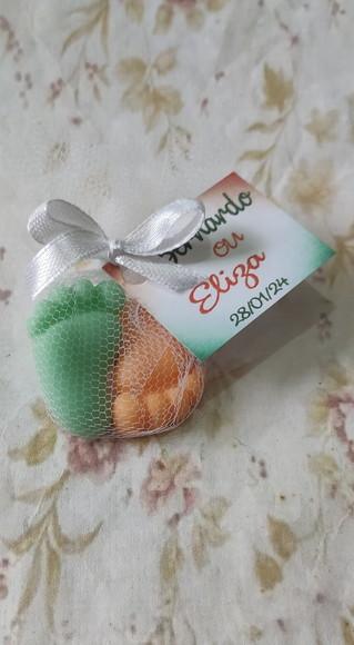 100 Sabonetes Pezinho no Tule com Tag Sabonete Pé ~