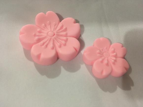 30 Sabonetes sakura 6,40 x 6,40 + 30 favos de mel