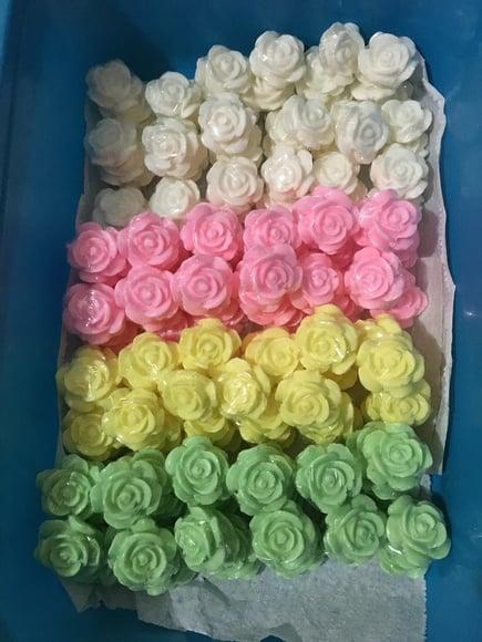 300 Sabonete Mini Flor + 100 Letras /