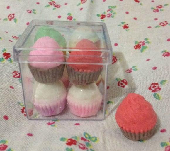 Caixa com 8 Sabonetes Mini Cupcakes