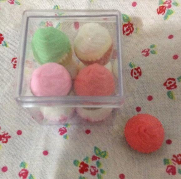 Caixa com 8 Sabonetes Mini Cupcakes