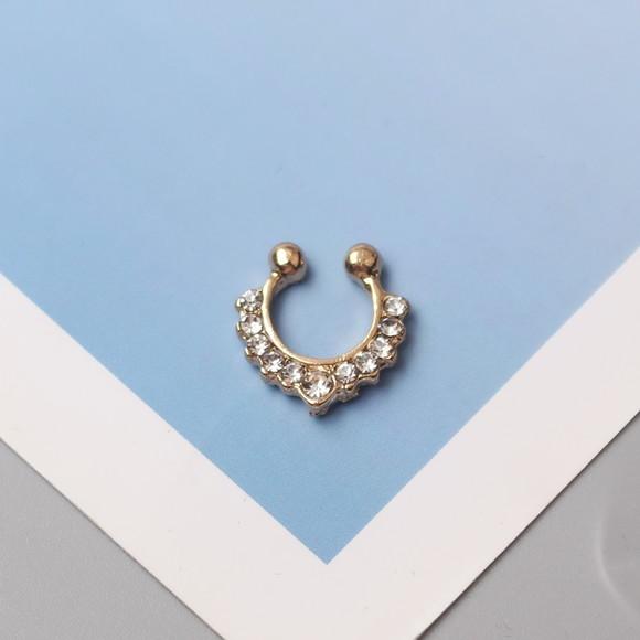 Piercing Fake Dourado Septo Nasal ou Auricular Strass /