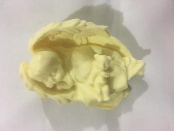 Sabonete bebê com urso na asa (9 cm)