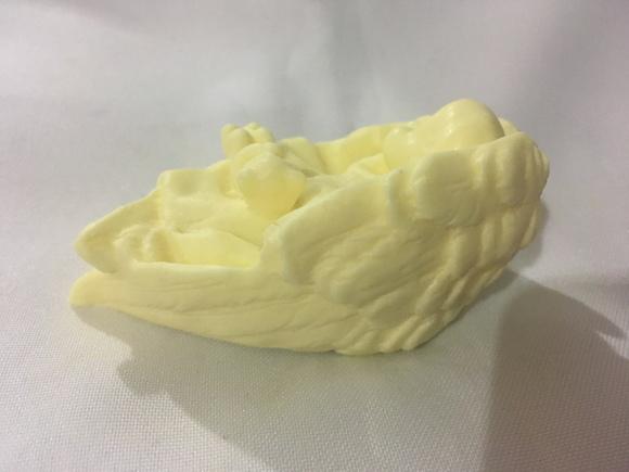 Sabonete bebê com urso na asa (9 cm)