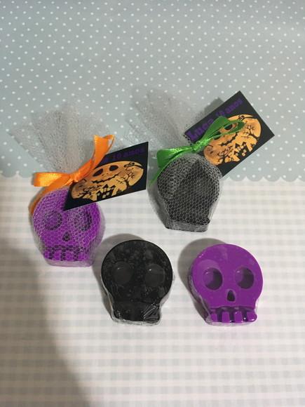 Sabonete Caveira Halloween no Tule com Tag