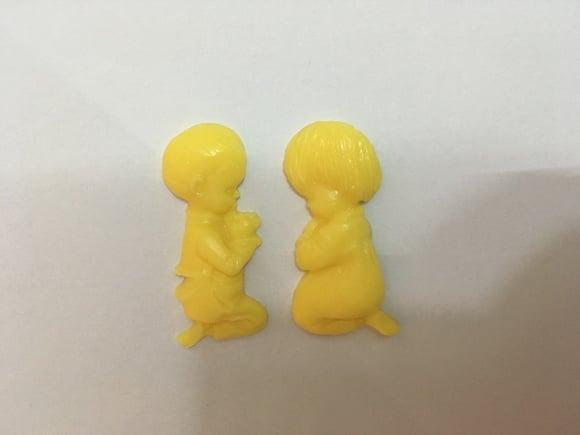 Sabonete criança rezando (unidade - menino ou menina)