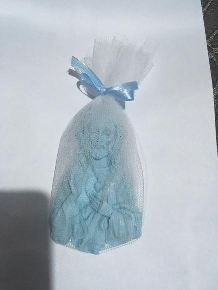 Sabonete Maria ou Jesus no tule (11 cm)