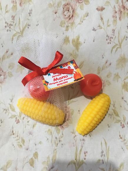 Sabonete Milho com Maçã no Tule com Tag Arraia Festa Junina
