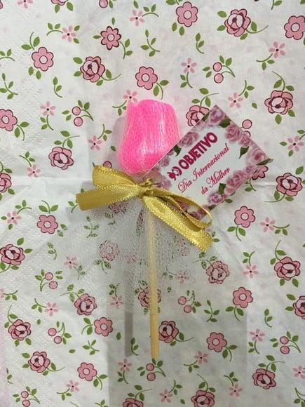 Sabonete Mini Rosa Dia da Mulher no Tule e Palito com Tag ~