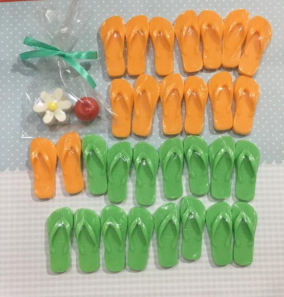 Sabonete Par de Chinelo Sandália Havaiana no Tule com Tag