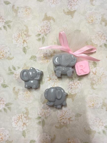 Sabonetes Elefante e Letra no Tule com Tag
