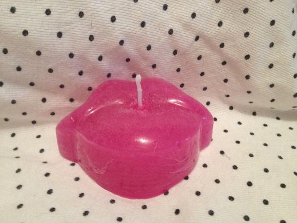 Vela Artesanal Perfumada Boca Beijo /