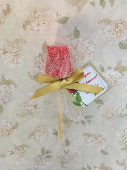 20 Sabonetes Mini Botão de Rosa no Tule Tag Dia da Mulher ~