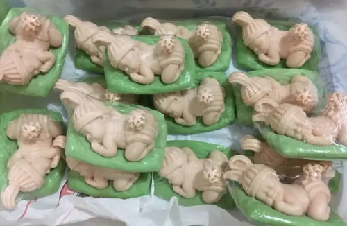 30 sabonetes artesanais bebê dormindo