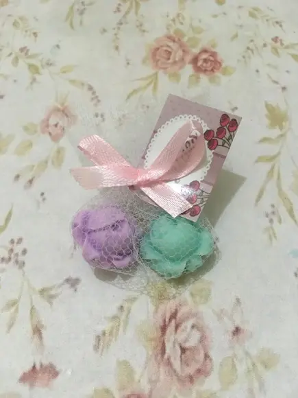 40 Kits Sabonetes 2 Mini Rosa no Tule com Tag