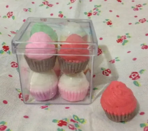 Caixa com 8 Sabonetes Mini Cupcakes