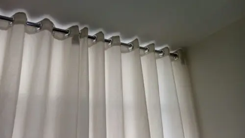 Cortina De Tecido Tafetá Na Cor Branca