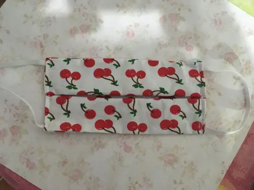 Máscara de proteção tecido Estampa cereja 100% algodão