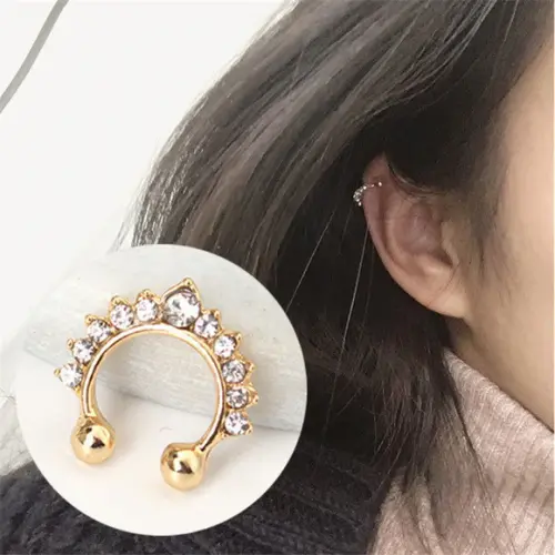 Piercing Fake Dourado Septo Nasal ou Auricular Strass /