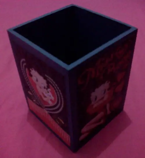 Porta-lápis Betty Boop em mdf