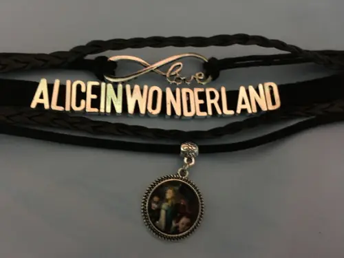 Pulseira Alice no País das Maravilhas
