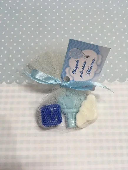 Sabonete Balão Nuvem e Letra no Tule com Tag Chá de Bebê /