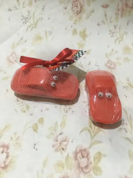 Sabonete Carro No Tule Com Tag Mcqueen Carros